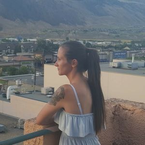 Meet your Posher, Tina